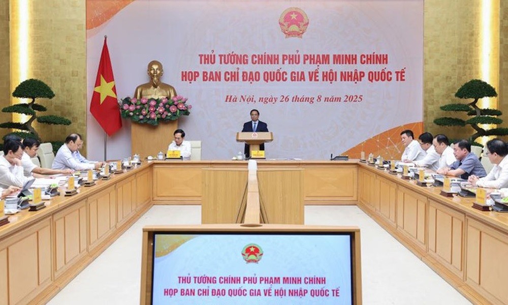 Prime Minister Pham Minh Chinh, Head of the National Steering Committee on International Integration, chaired the meeting of the Steering Committee.